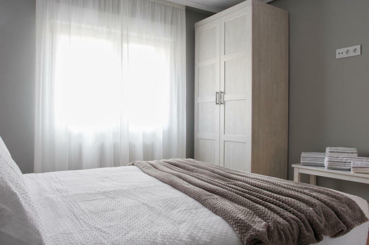 Apartamentos Bahia San Lorenzo Хихон Экстерьер фото