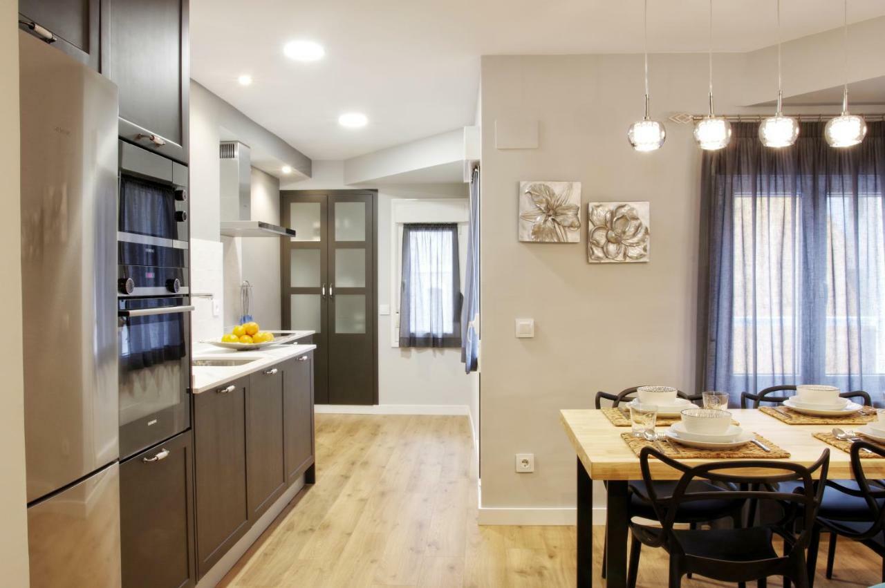 Apartamentos Bahia San Lorenzo Хихон Экстерьер фото